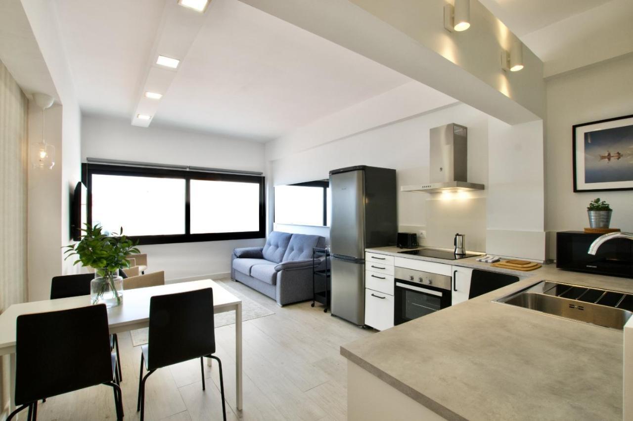 Homeforguest Apartamento Con Vistas A Las Canteras Лас Палмас де Гран Канария Екстериор снимка